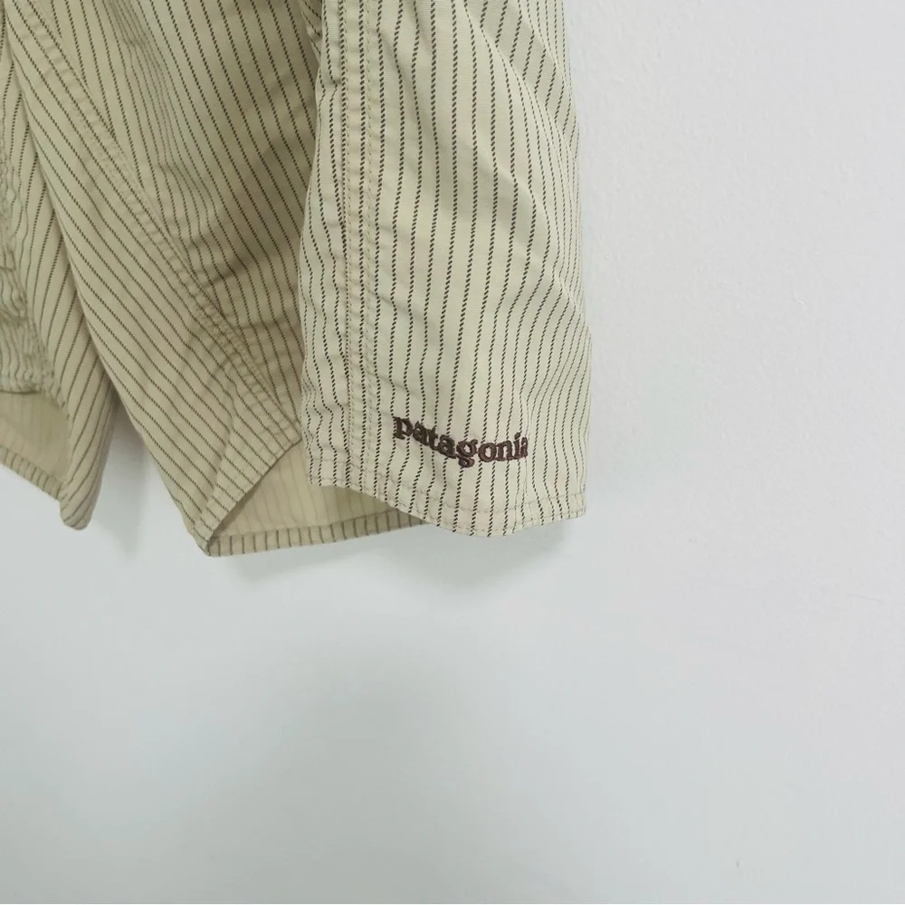 Patagonia Mens Board Shorts Swim Trunks Tan Brown Pinstripe 28 9.5” Inseam